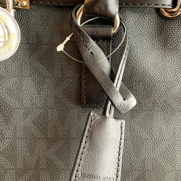 COPY - Michael Kors Large Hamilton MK Logo Tote Bag Purse Black 🖤🖤🖤 Silver Hard… - Picture 13 of 16